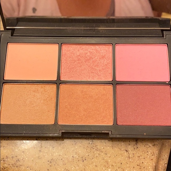 NARS face pallet